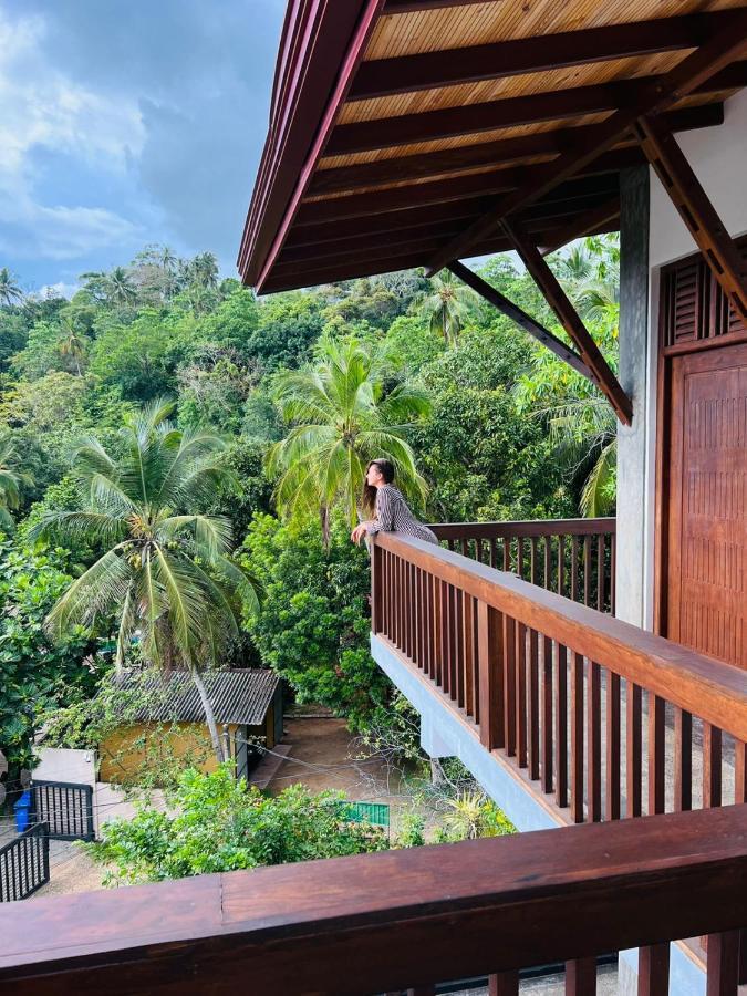 Star Light Villas&HomeStay Unawatuna Exterior foto